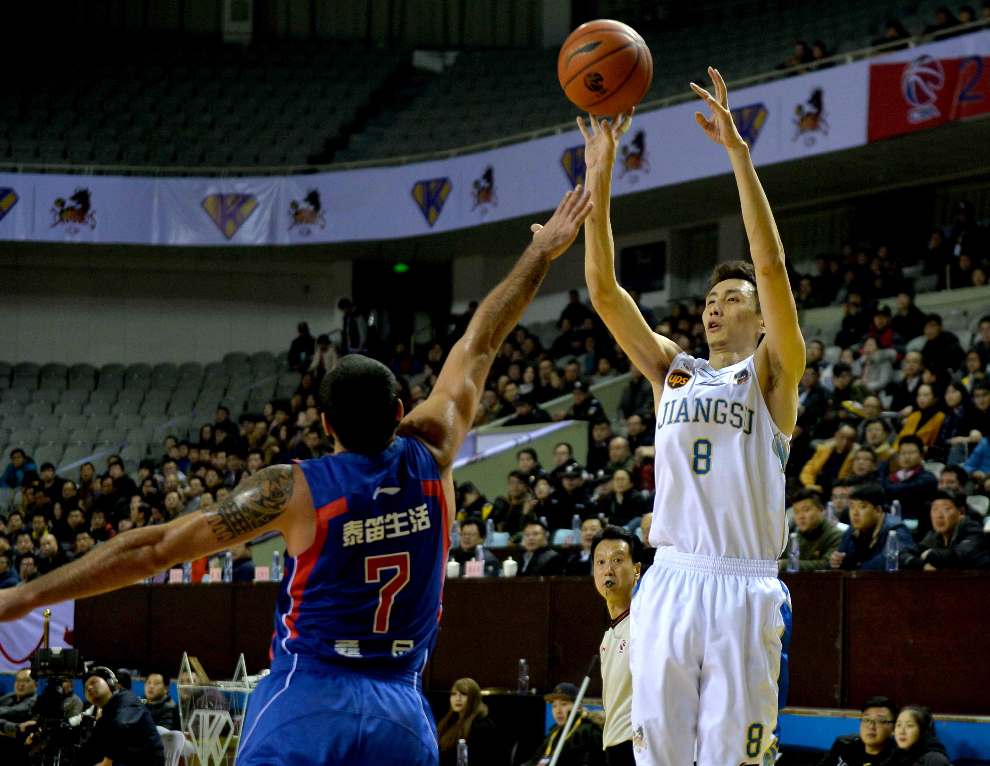 而不仅仅依 而不仅仅依