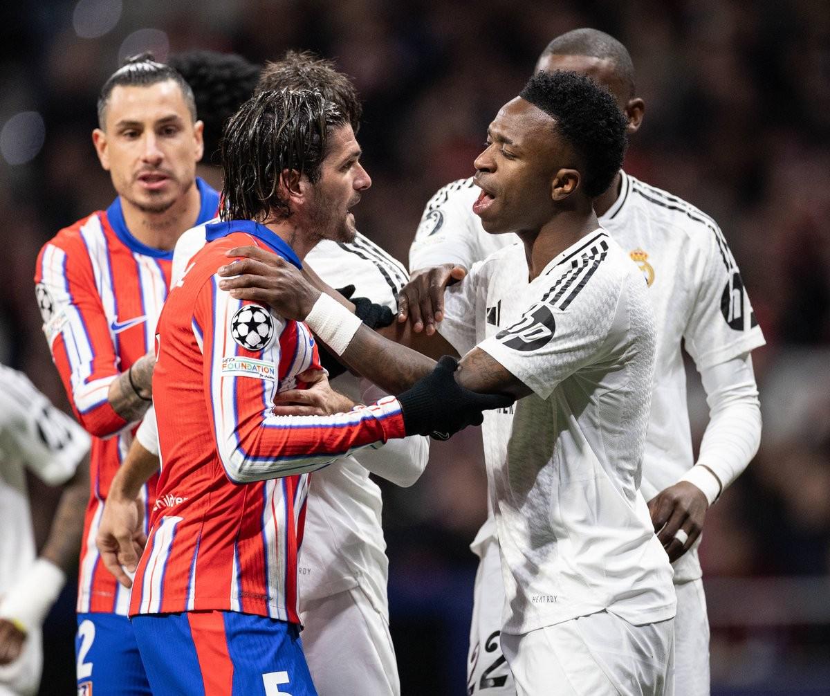 的脚下 的脚下